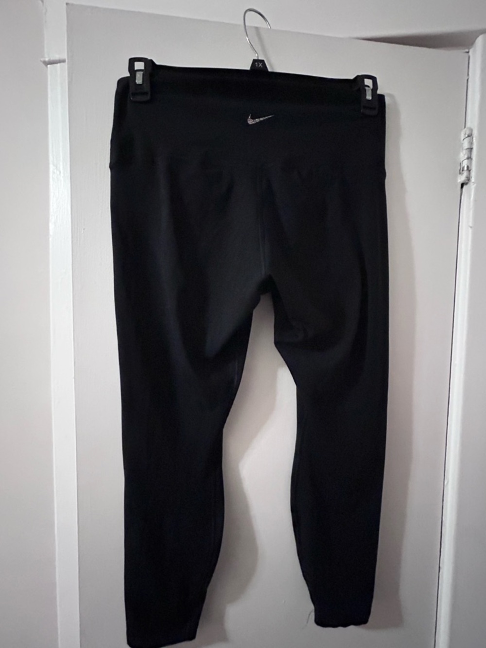 Nike women’s dry fit yoga luxe leggings